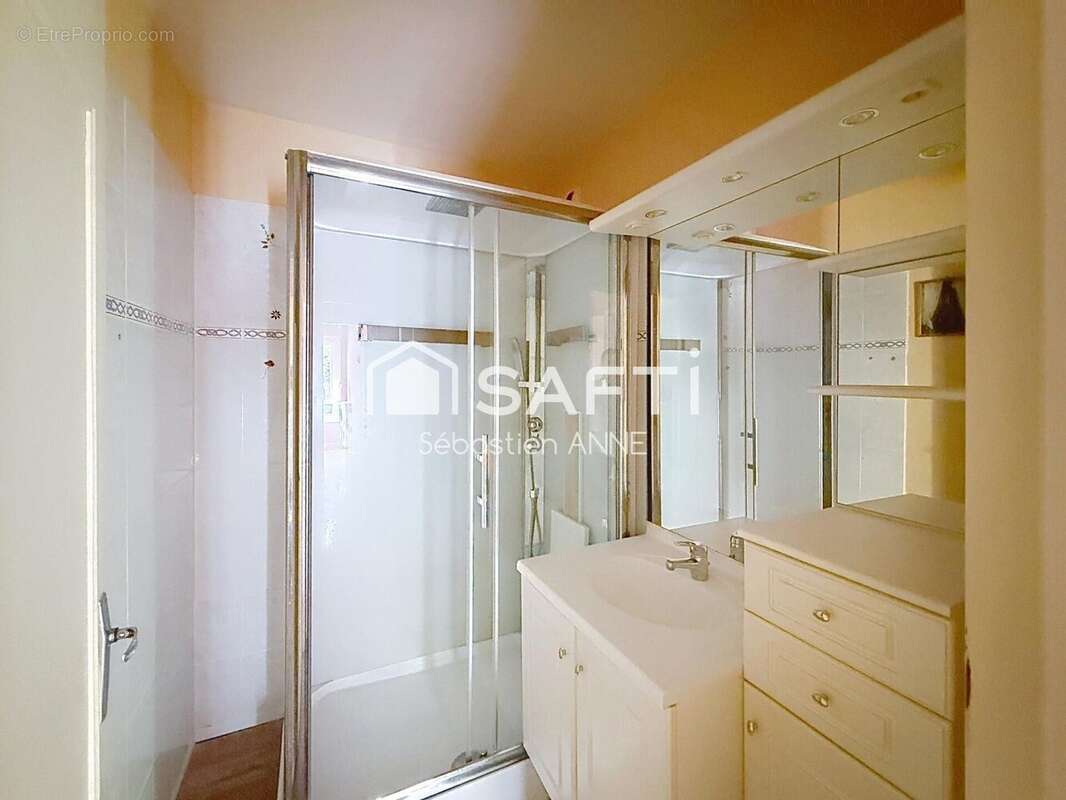 Appartement 70 m² à Caen  - photo 6