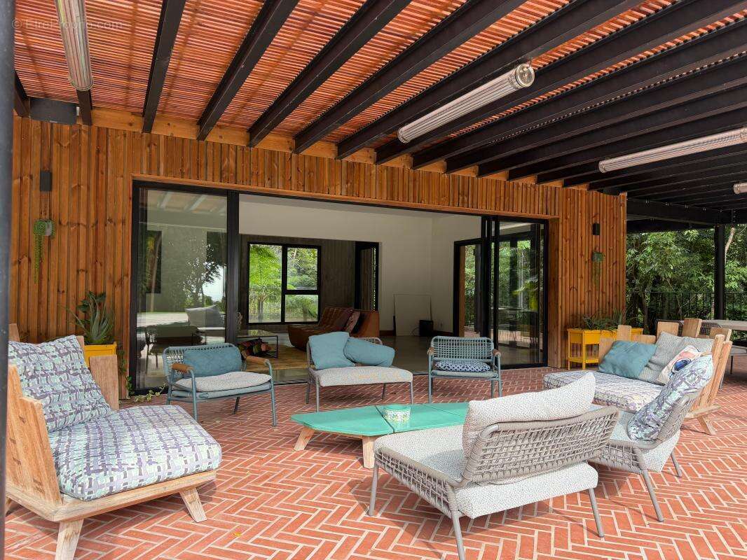 Maison à FORT-DE-FRANCE