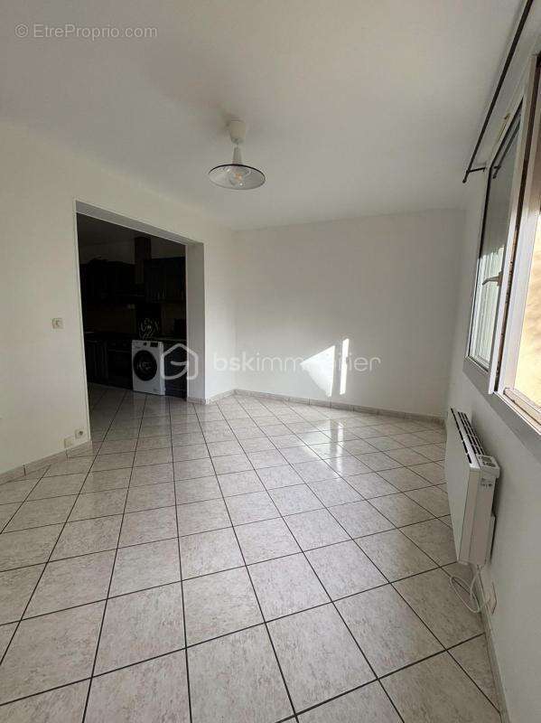 Appartement à LE BLANC-MESNIL