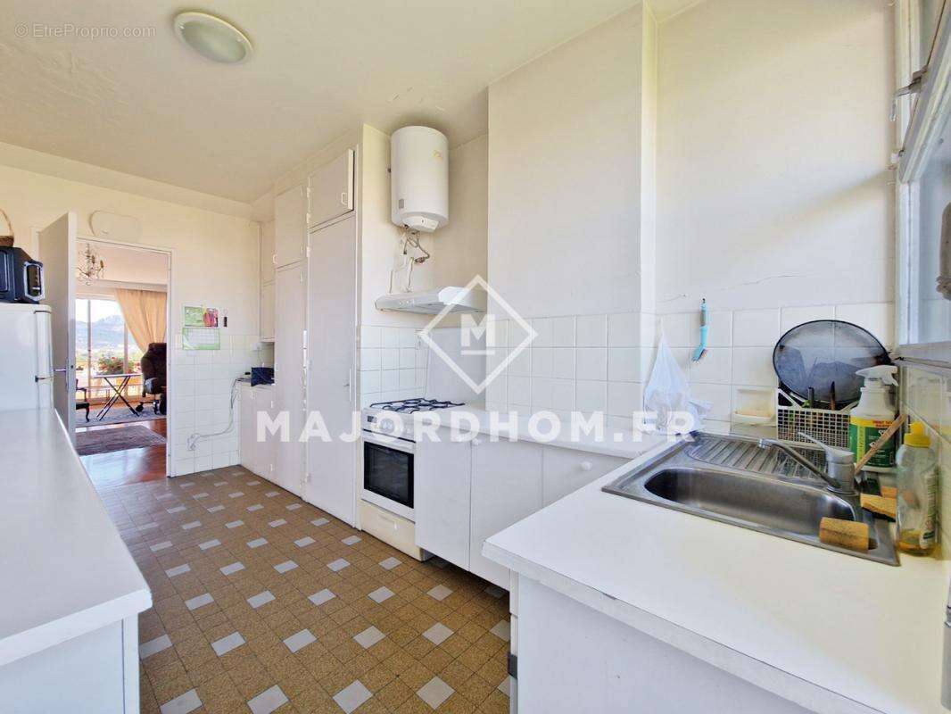 Appartement à MARSEILLE-8E