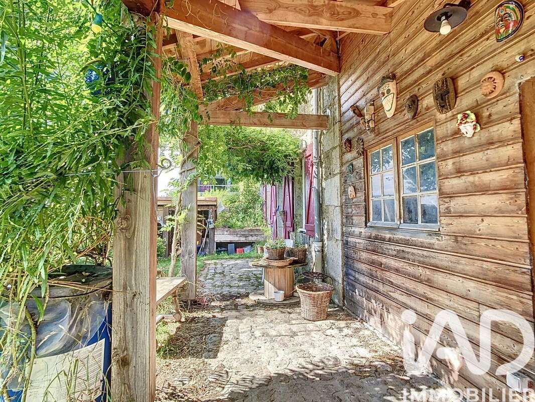 Photo 3 - Maison à SAINT-GENEST-MALIFAUX