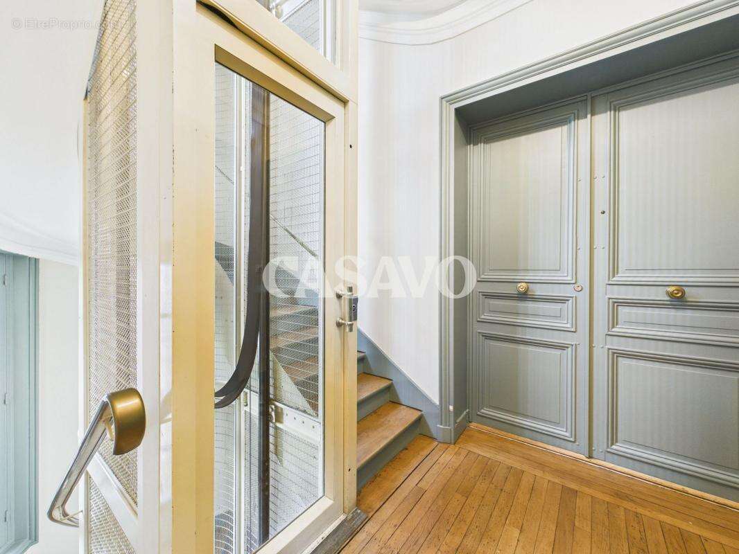 Appartement à SURESNES
