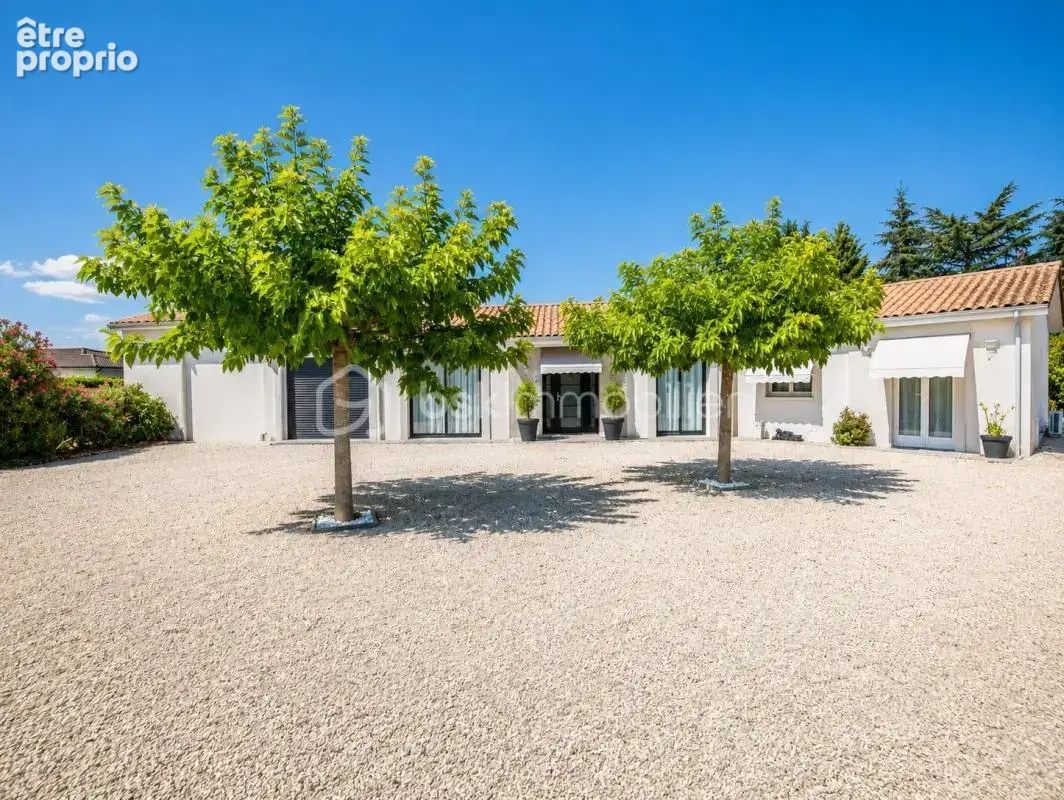 Appartement à SAINT-LAURENT-DES-VIGNES