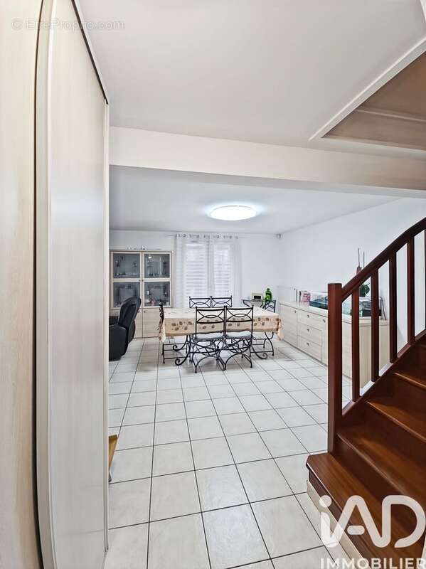 Photo 4 - Maison à LESIGNY