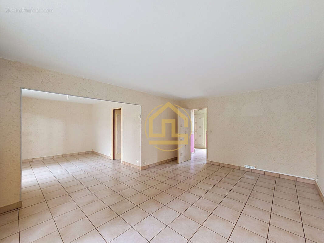 Maison 101 m² à Louvroil  - photo 3