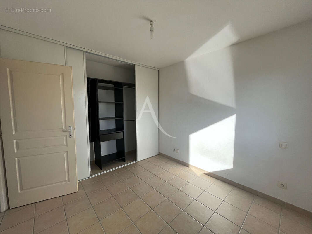 Appartement à LEZIGNAN-CORBIERES