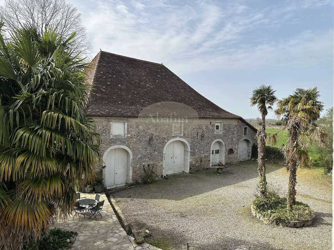 Maison à SAUVETERRE-DE-BEARN