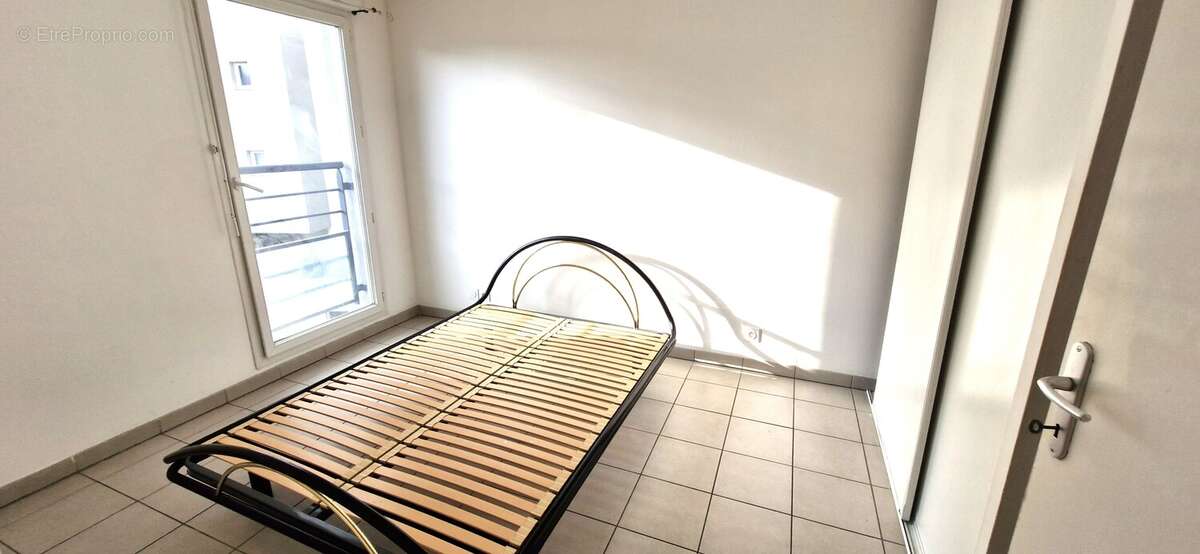 Appartement à MARSEILLE-3E