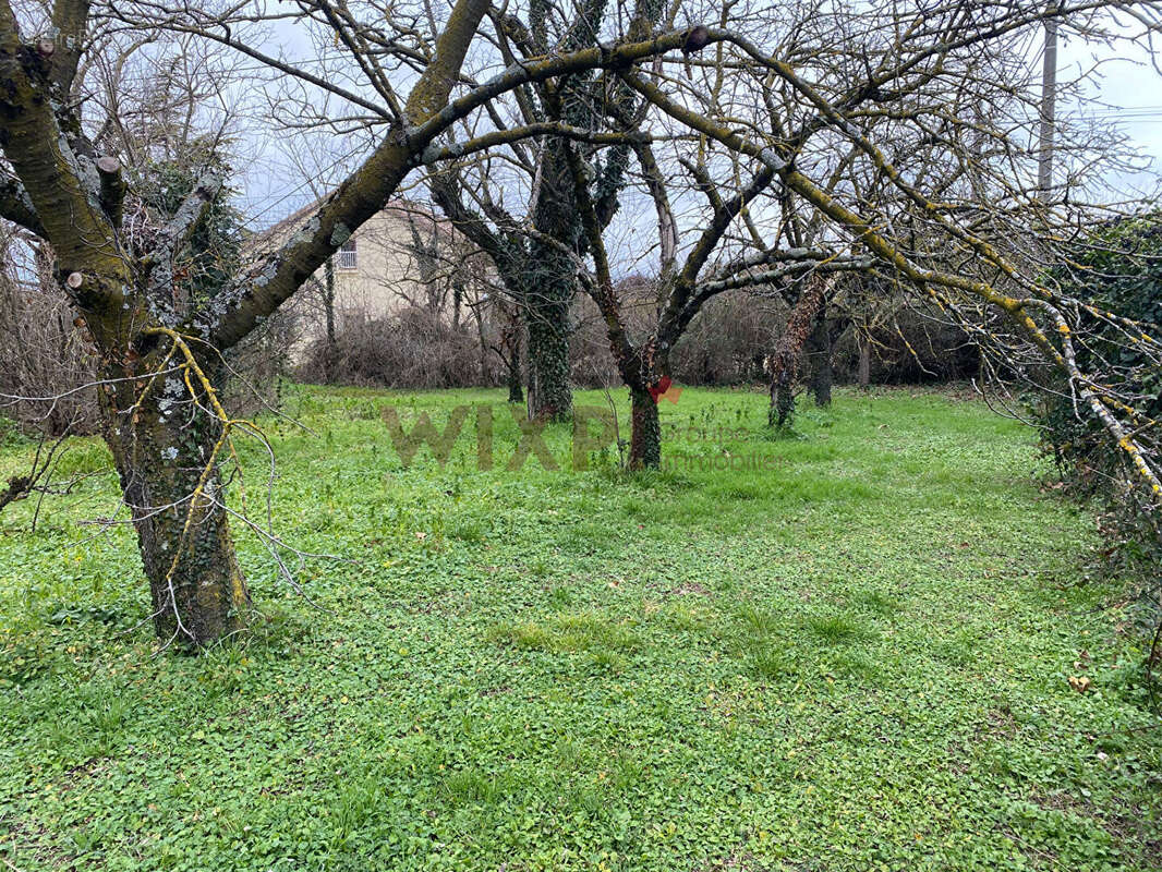 Terrain à CHABEUIL
