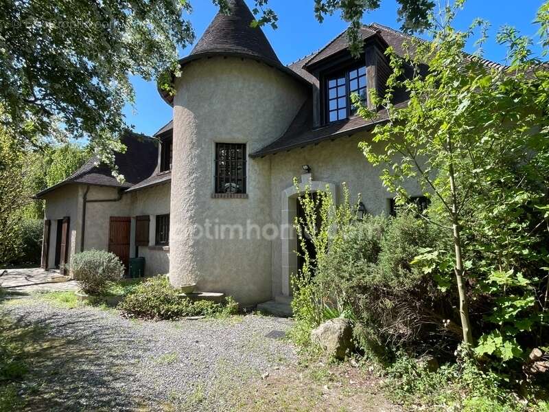 Maison à SAINT-HILAIRE-LA-TREILLE