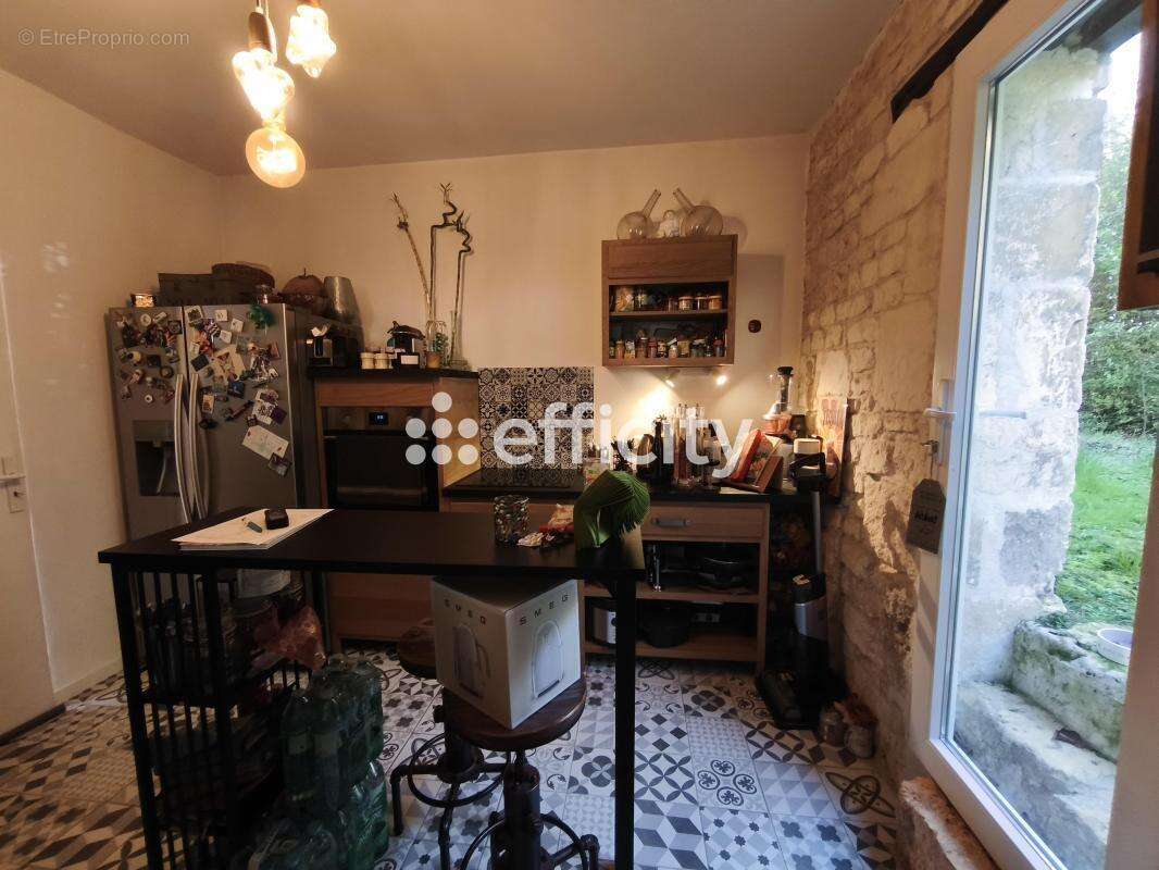 Maison à NEUFVY-SUR-ARONDE