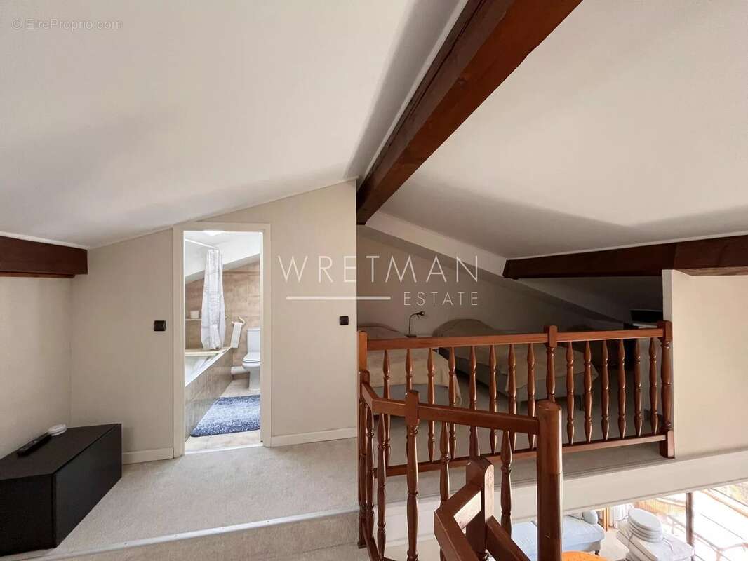 Appartement à MOUGINS