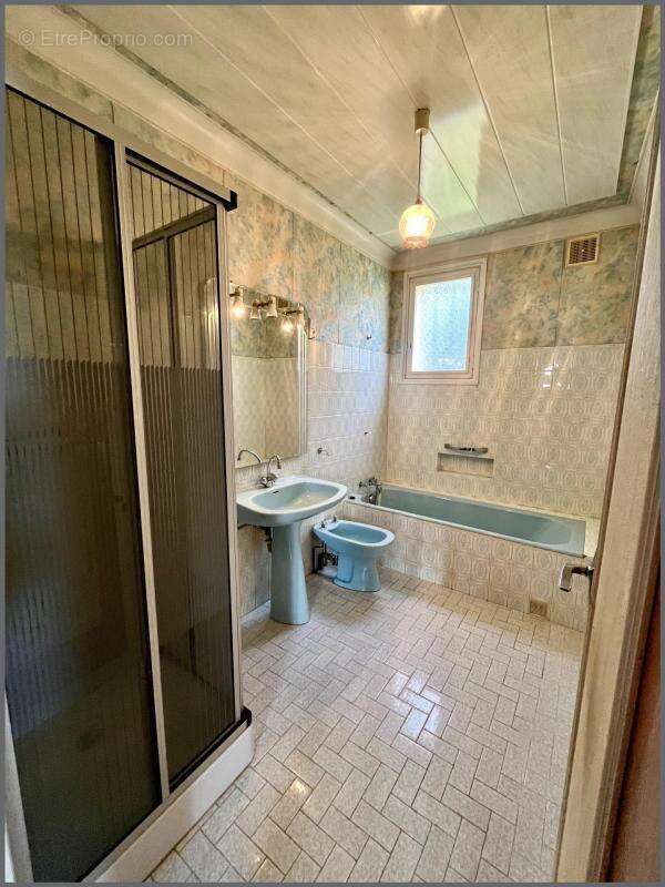 Maison à PLONEVEZ-PORZAY