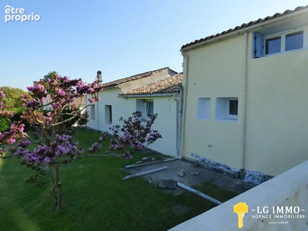 Propriété avec dépendance d'environ 285m2 près du pittoresque port de Chenac - photo 19