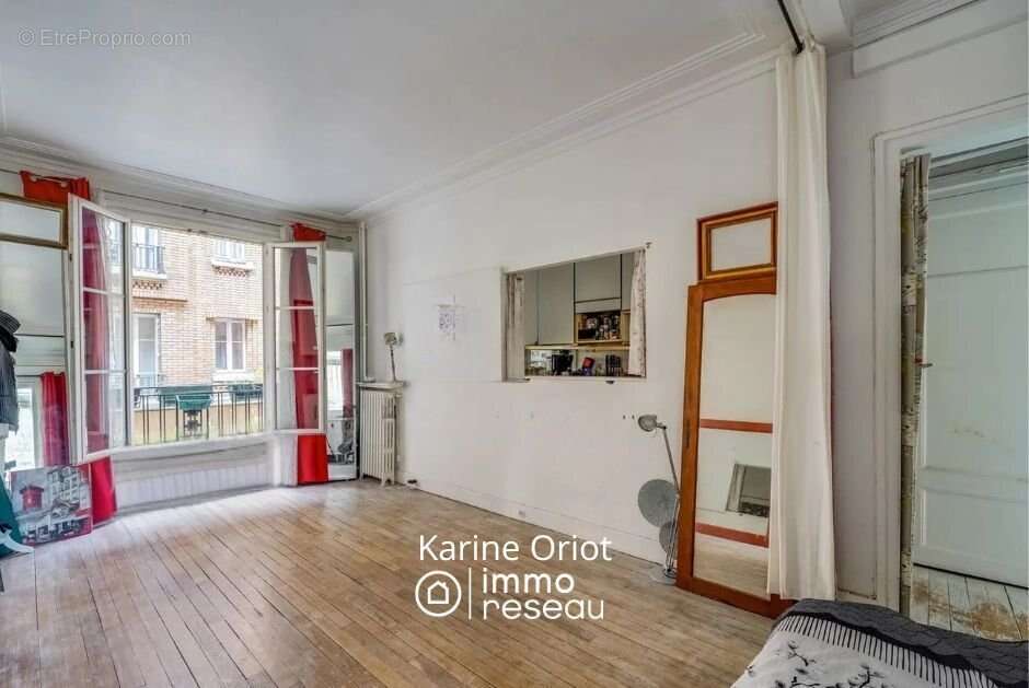 Appartement à PARIS-17E