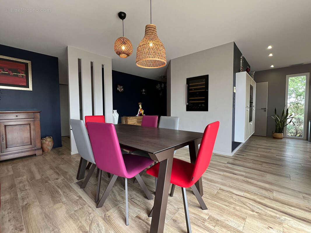 Maison contemporaine à 5 min du centre ville de Caussade - Prestations de qualité et vue dégagée - photo 7