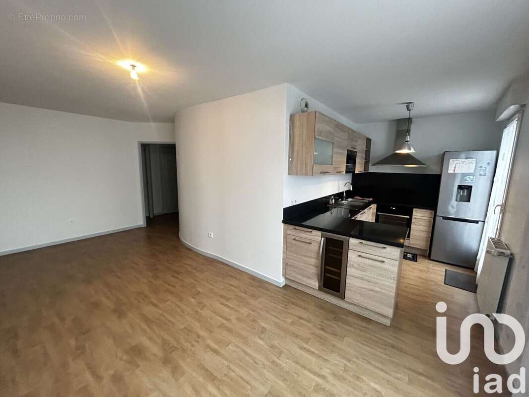 Photo 6 - Appartement à AUBERVILLIERS