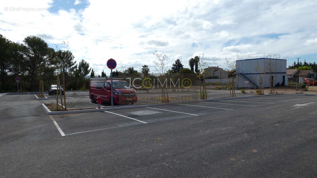 Commerce à PUGET-VILLE