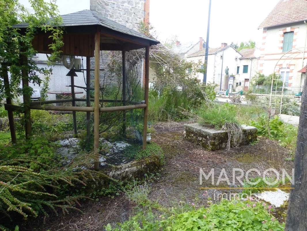 Maison à LA VILLENEUVE