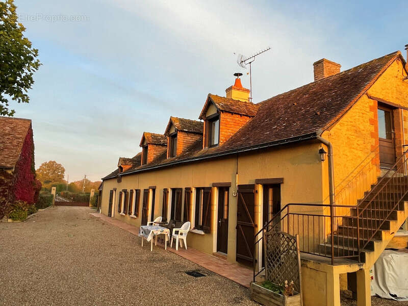 Maison à PRECIGNE