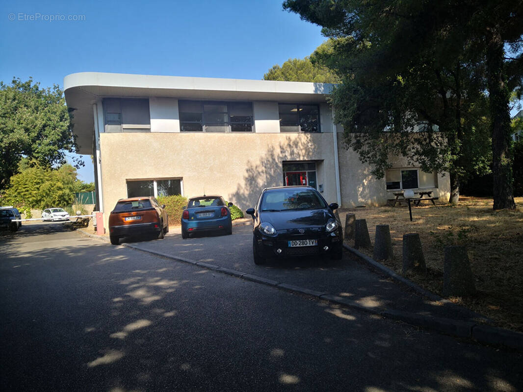 Commerce à LA SEYNE-SUR-MER