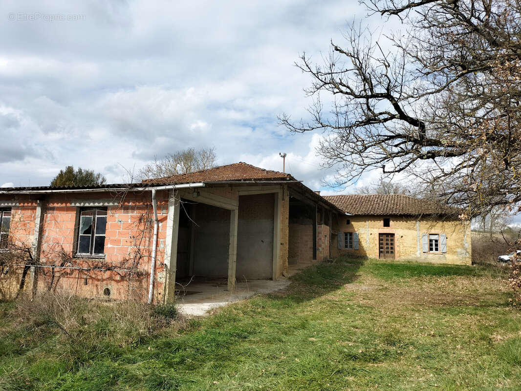 Maison à SAUVETERRE