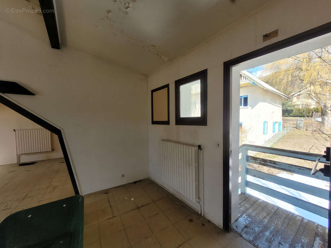 Sublime potentiel de rénovation pour cette maison de village mitoyenne - photo 19