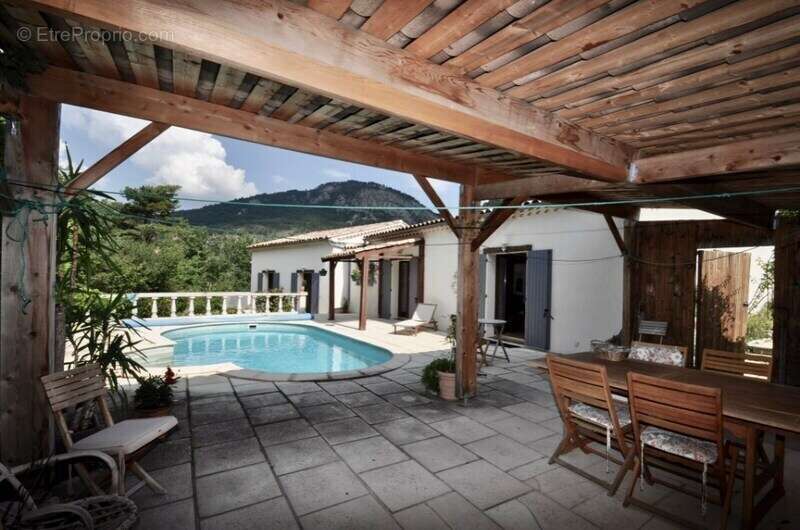 Maison à CASTELLANE