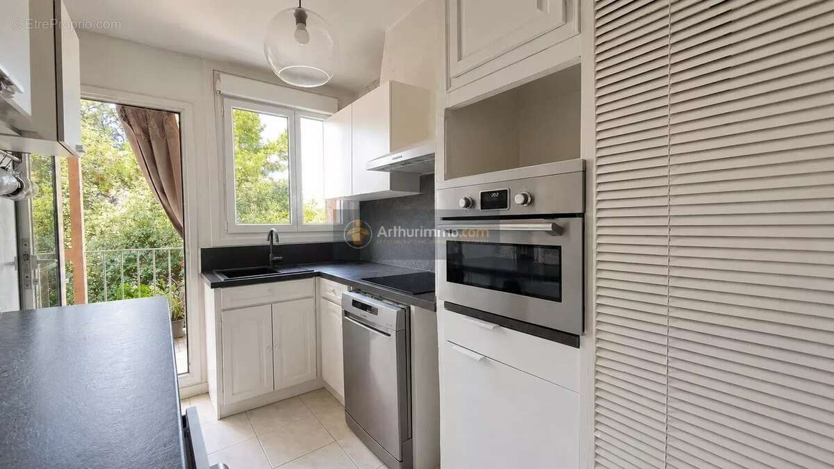 Appartement 72 m² à Frejus  - photo 4