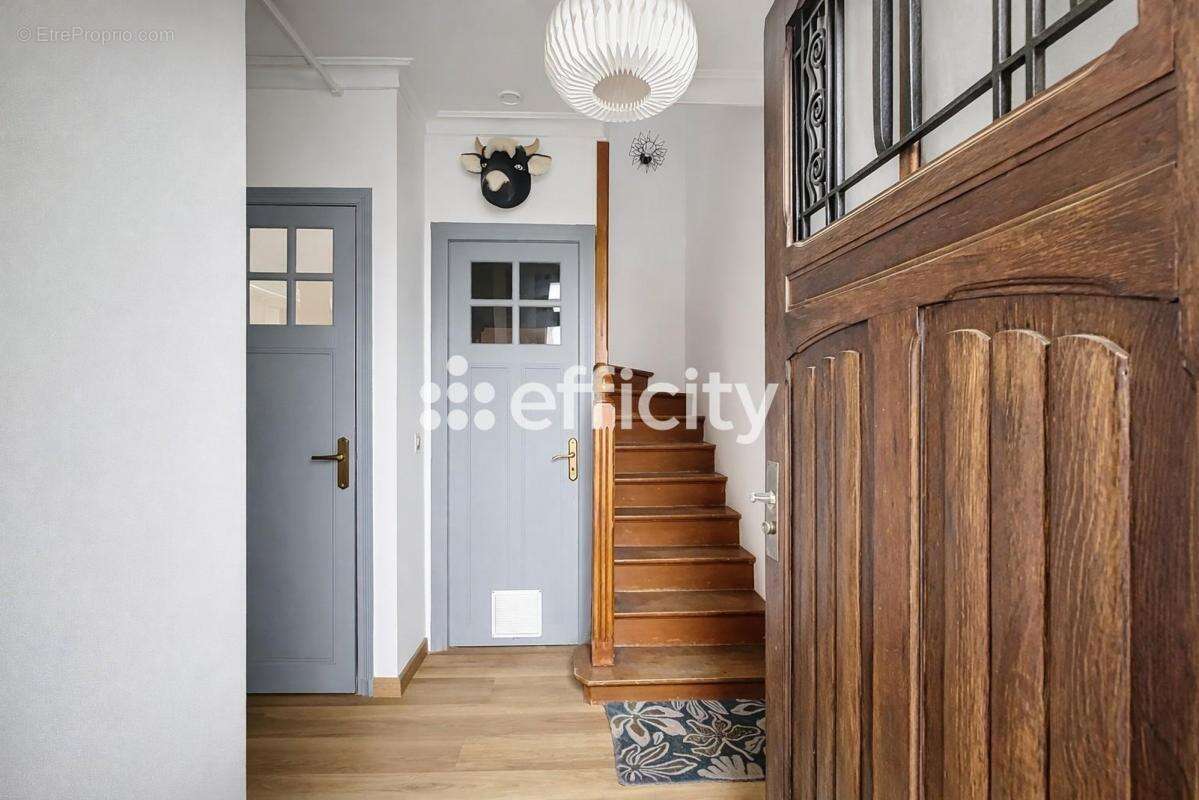 Maison à LES PAVILLONS-SOUS-BOIS