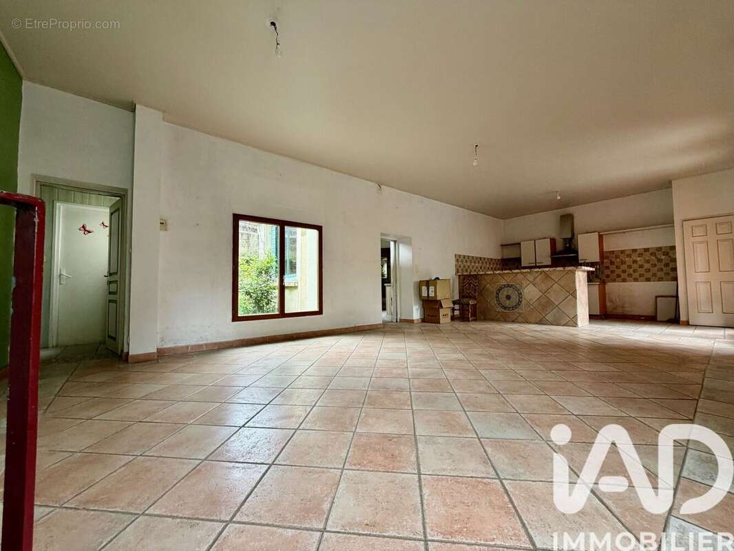 Maison 205 m² à Guingamp  - photo 2