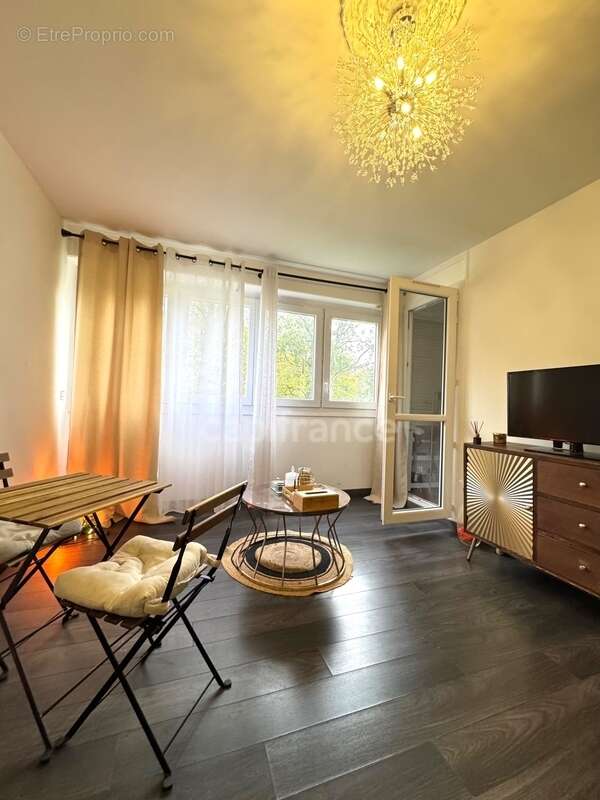 Appartement à RIS-ORANGIS