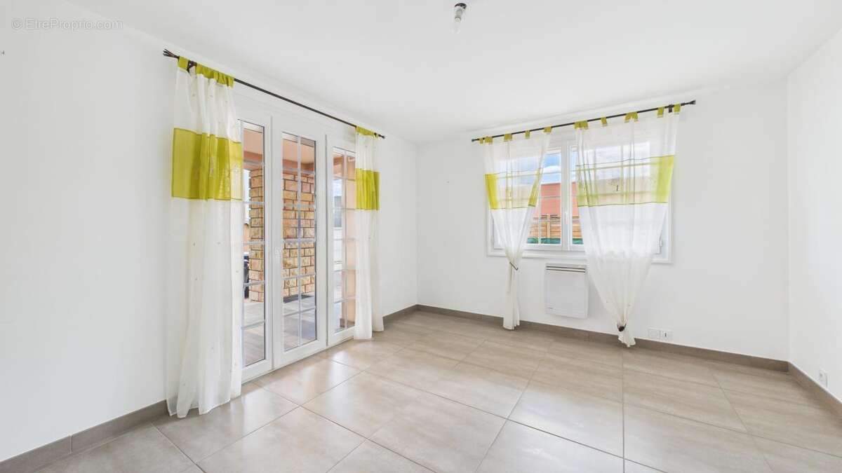 Maison à SAINT-PERAY