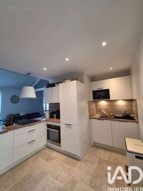 Photo 5 - Appartement à DAMPIERRE-EN-YVELINES