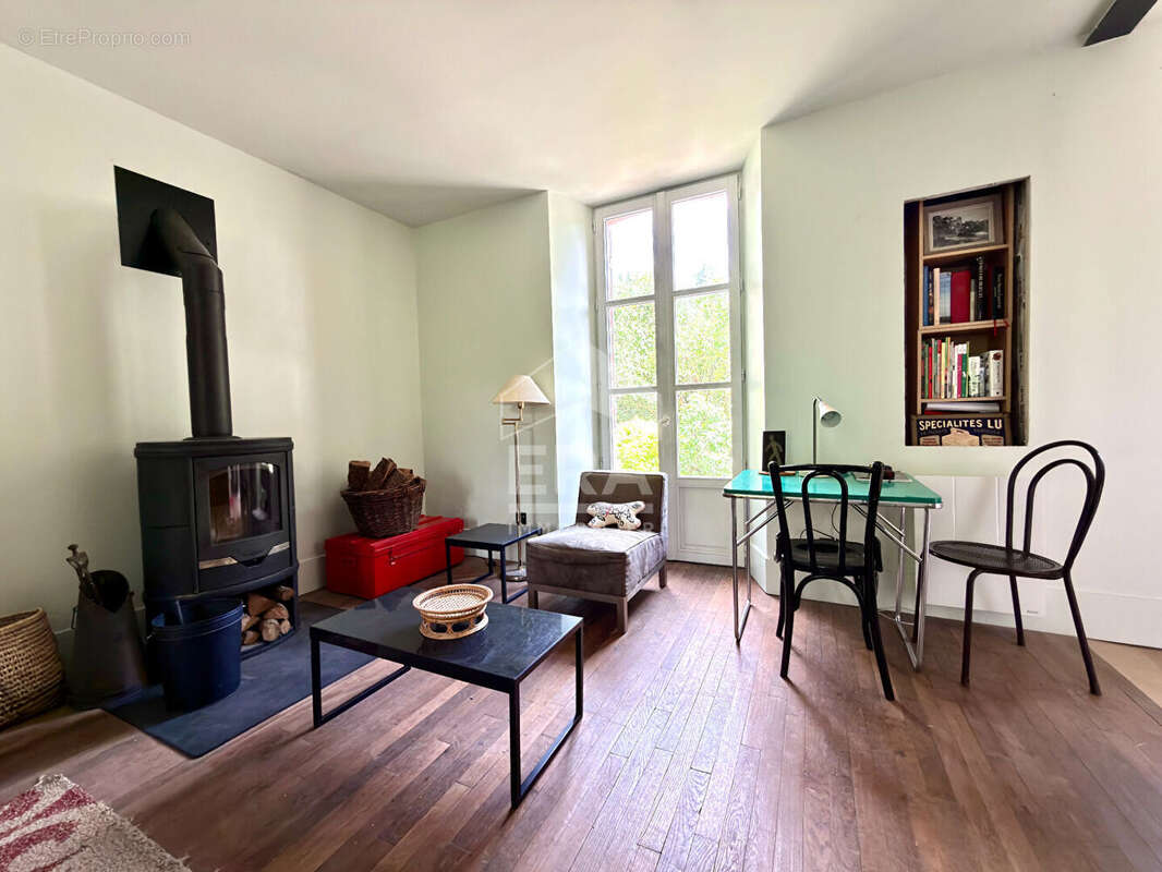 Maison à LA GENEVRAYE