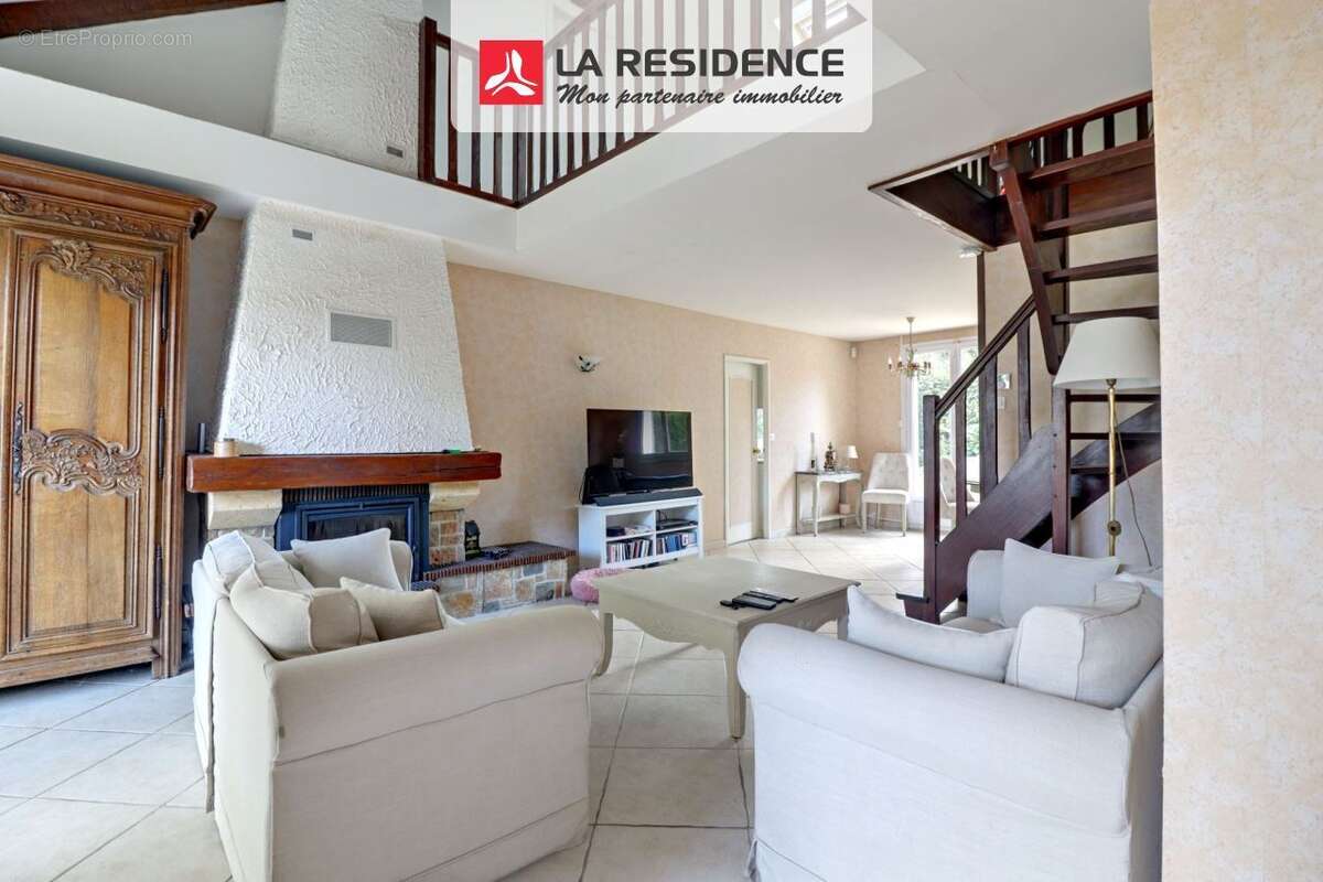 Maison à MAREIL-SUR-MAULDRE