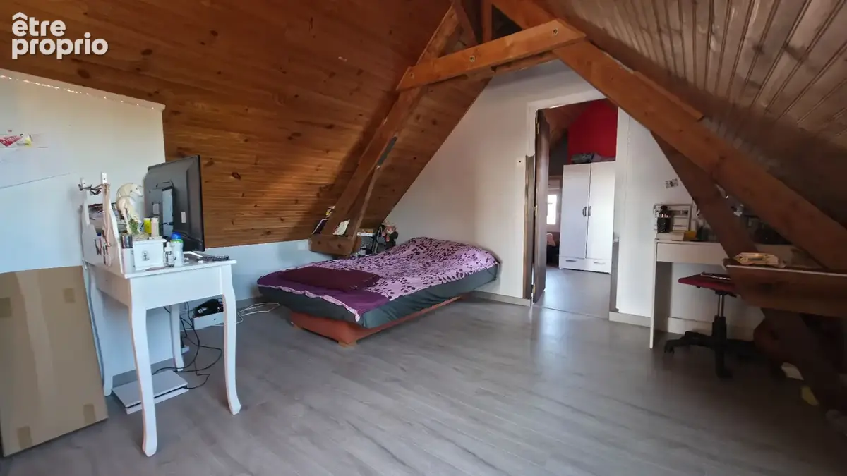 Grande maison familiale d'environ 135m² avec vie de plain-pied, jardin et piscine en campagne de Trignac - photo 14
