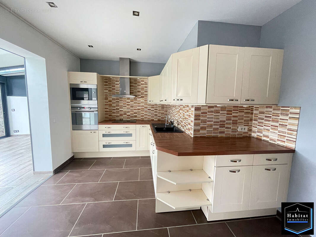 Maison à NANTEUIL-LE-HAUDOUIN