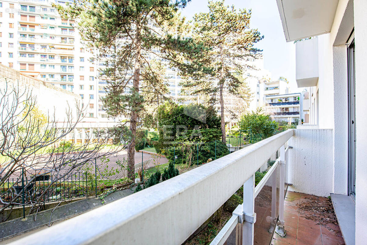 Appartement à PARIS-12E