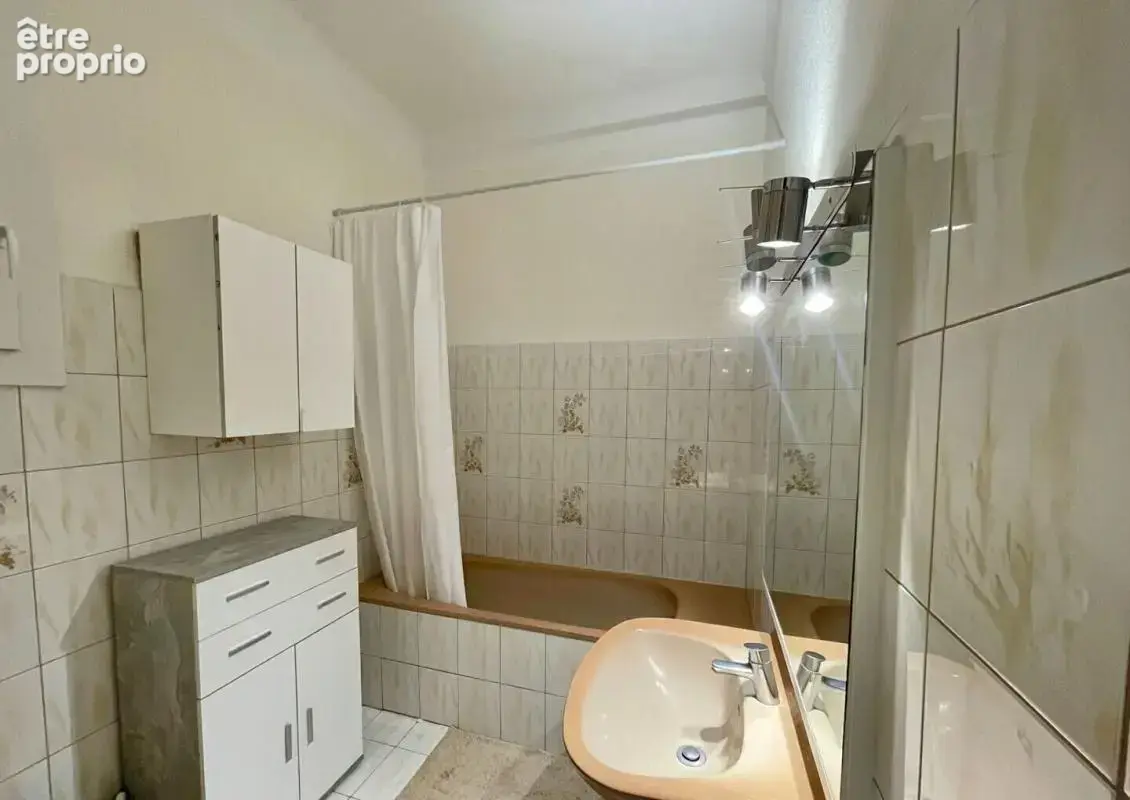 Belle Opportunité - Grand Appartement F3 - Toulon (83000) - photo 6