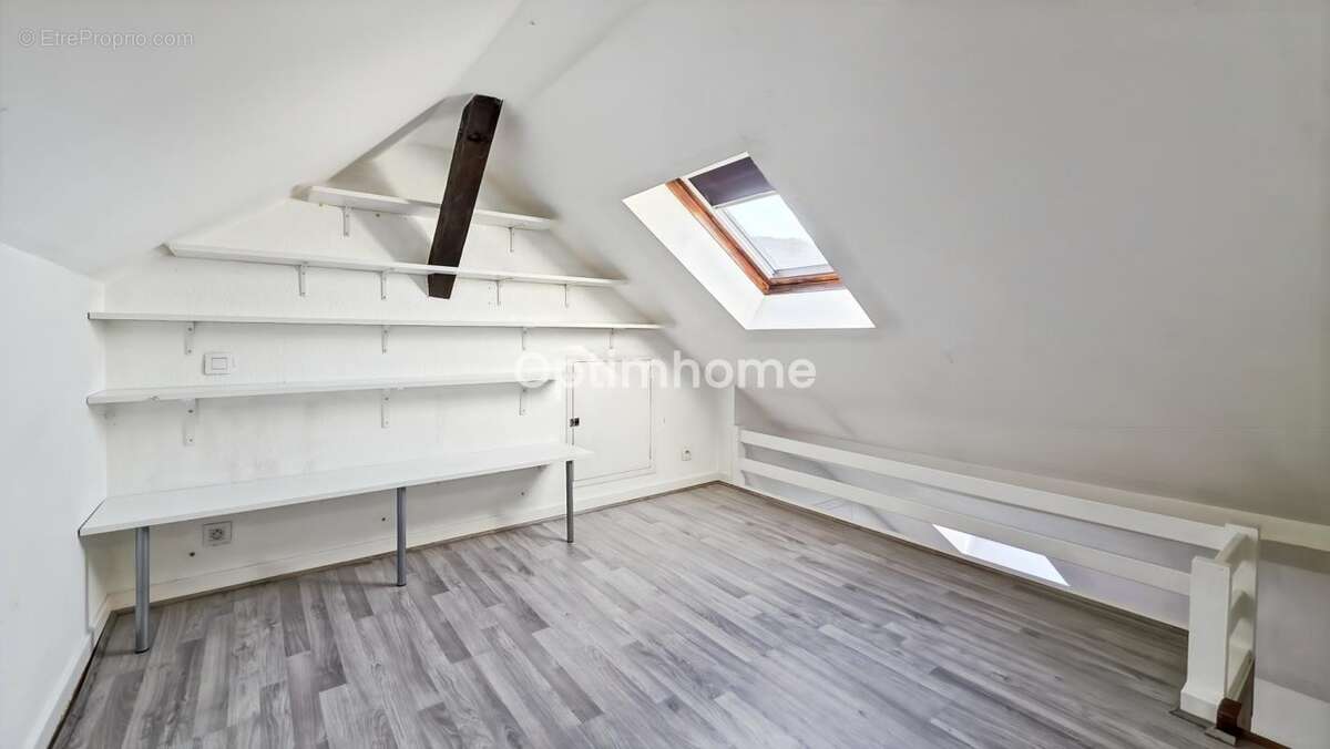 T3 duplex – Bureau + mezzanine – Immeuble 1903 – Chamalières – DPE E / GES E - photo 13