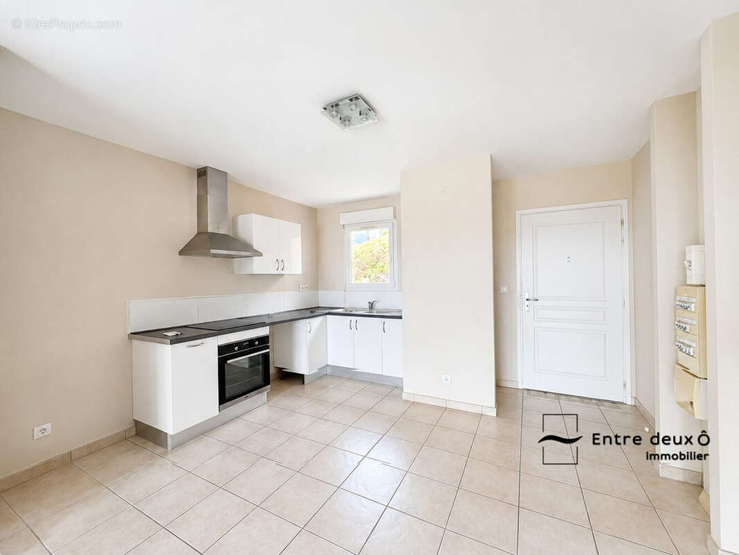 Appartement 55 m² à La Trinite  - photo 3