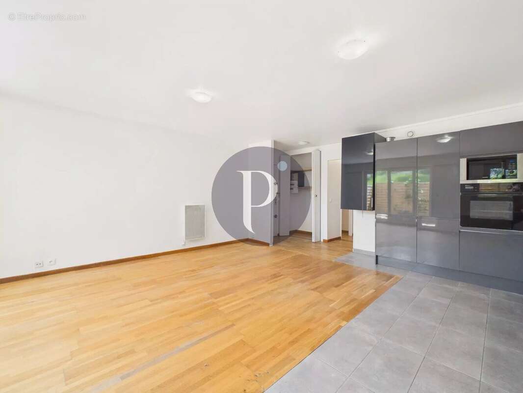 Appartement à VERRIERES-LE-BUISSON