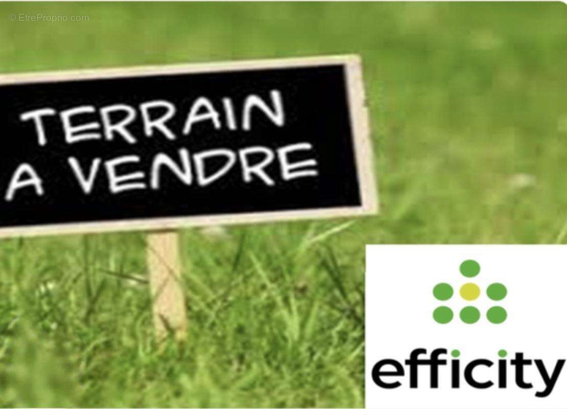 Terrain à NEUILLE-PONT-PIERRE