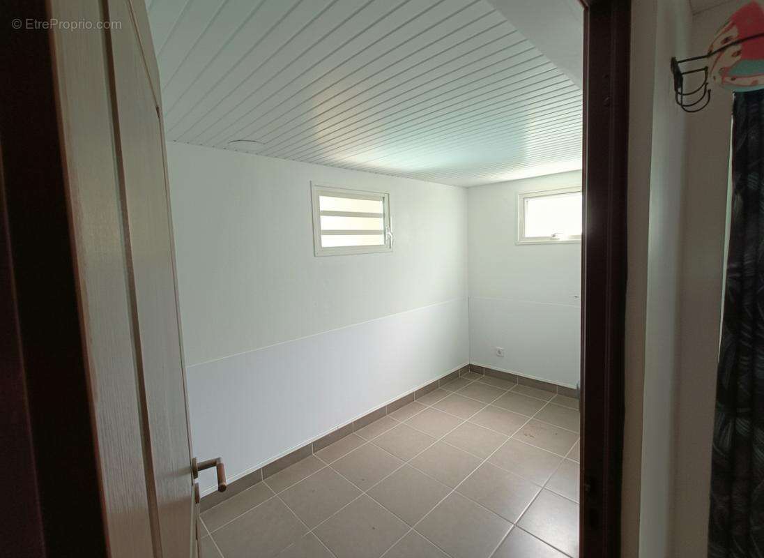 Appartement à SAINTE-LUCE