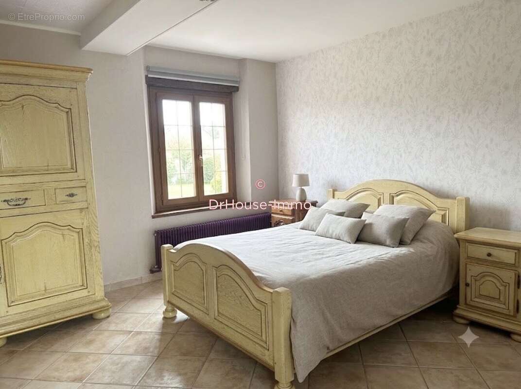 Maison à DAMMARIE-SUR-LOING