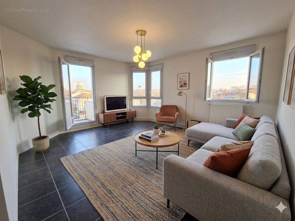 Appartement à CALUIRE-ET-CUIRE