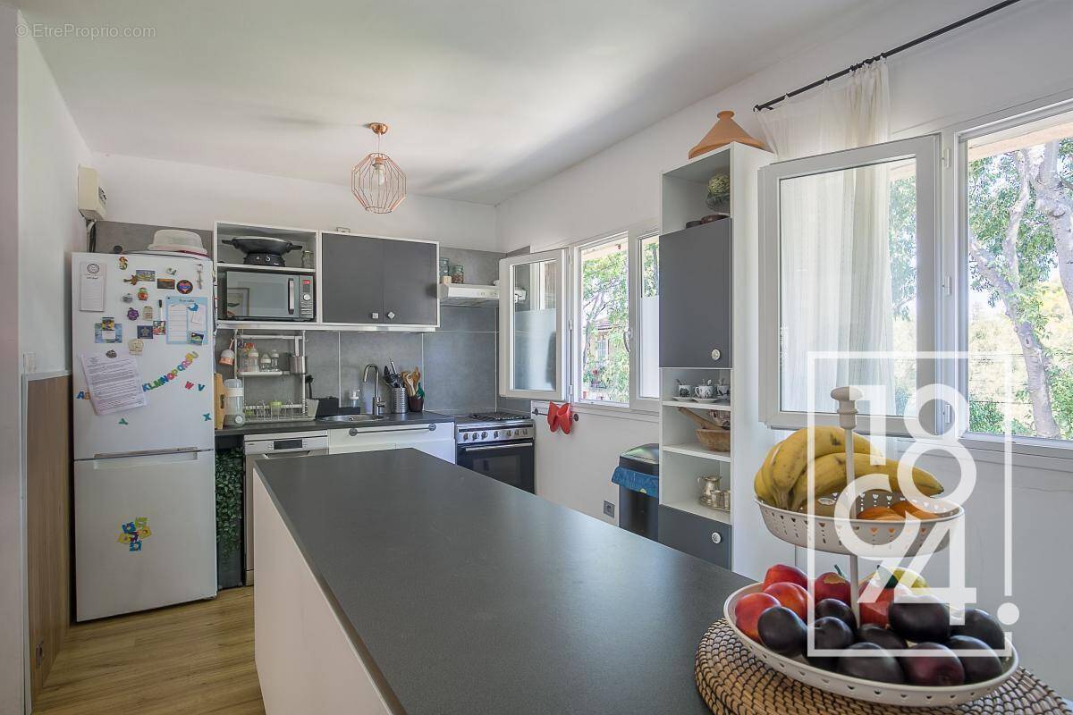 Appartement à MARSEILLE-12E