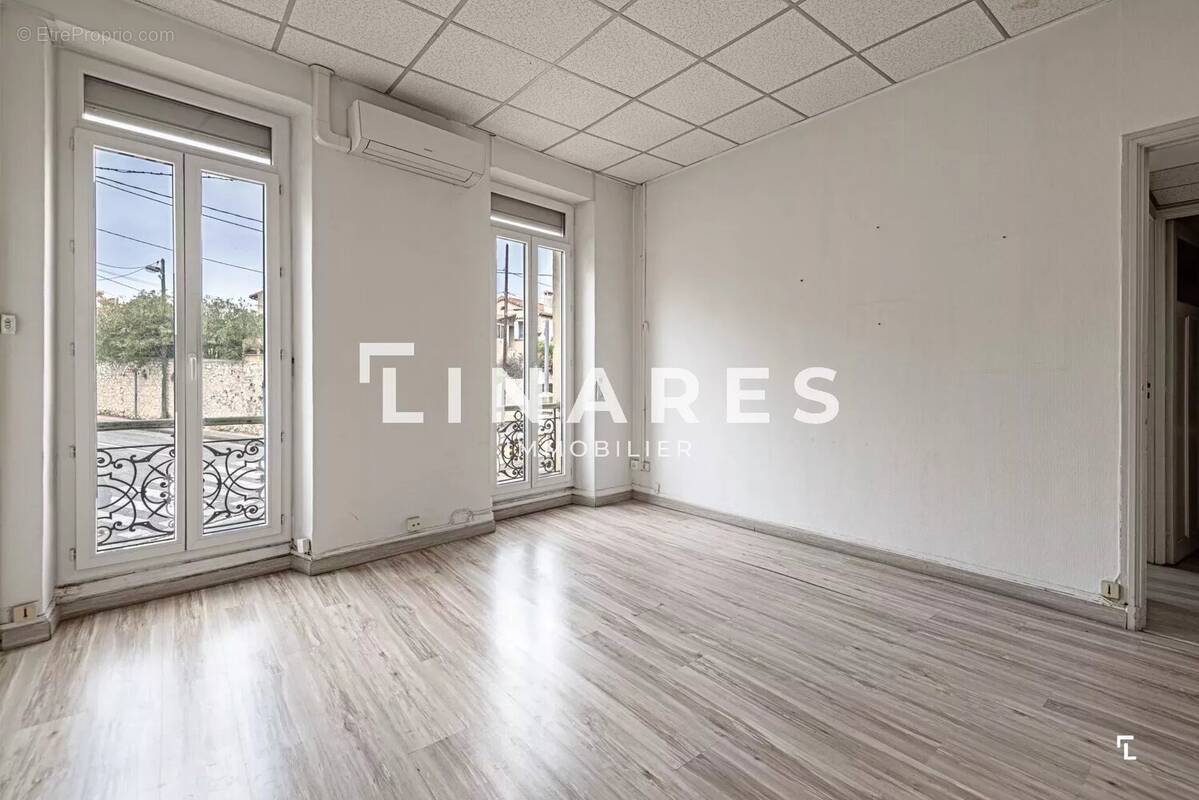 Commerce à MARSEILLE-14E