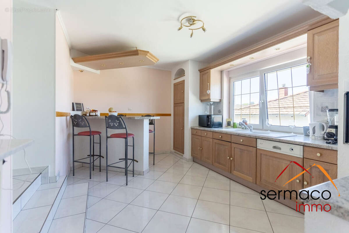 Maison 166 m² à Stiring-Wendel  - photo 7